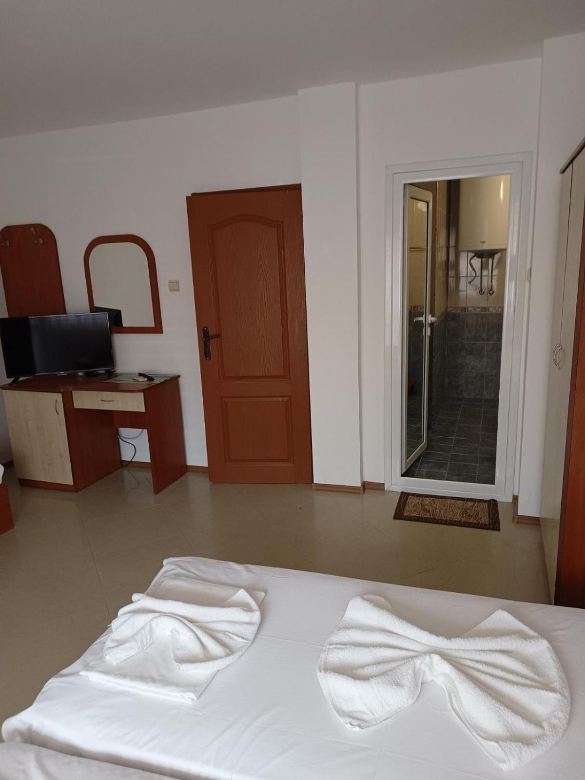 Guest House Ralitsa Pomorie Buitenkant foto